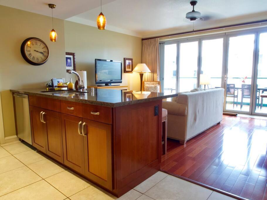 Ocean View One Bedroom At Honua Kai!! Lahaina Exteriör bild